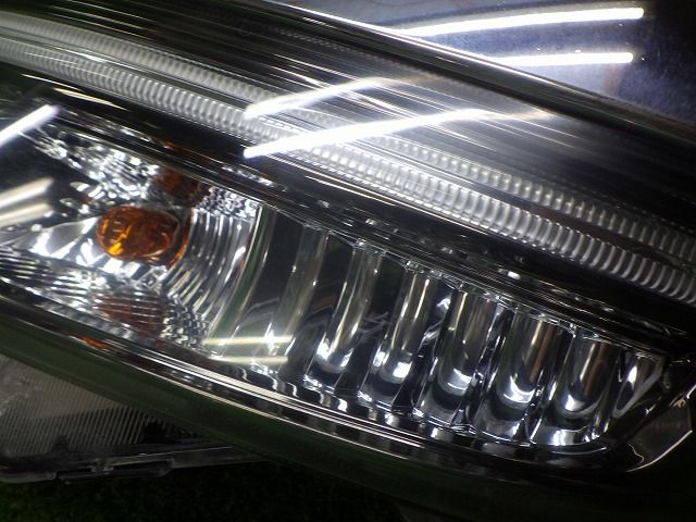 NBOX 左ヘッドライト 84705◇JF5⁄JF6 N-BOXカスタム 純正 左ヘッドライト