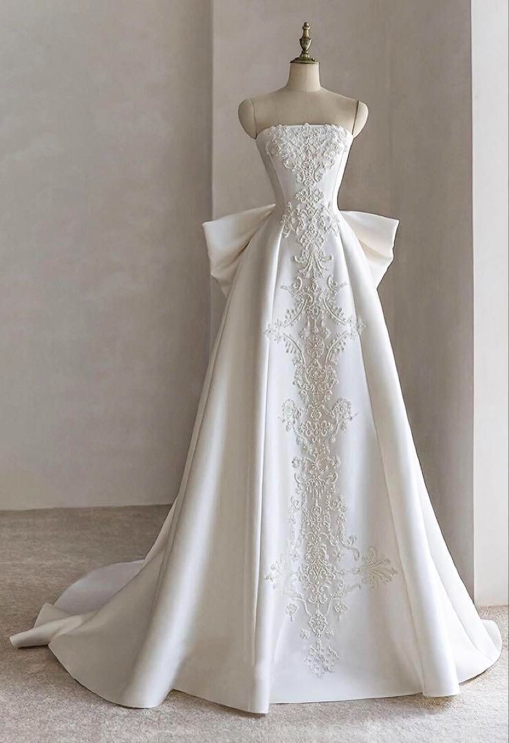 リボンがキュートフレンチチューブトップ✨メインウェディングドレス　前撮り　結婚式 新品未使用 リボンがキュートフレンチチューブトップ メイン