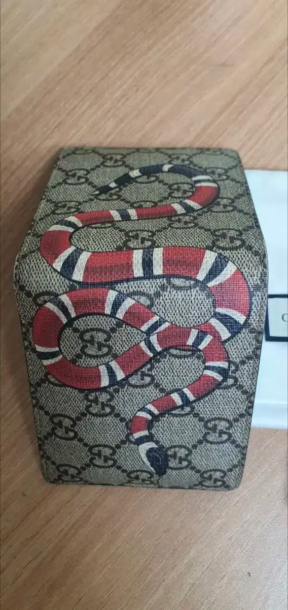 二つ折り財布 S級