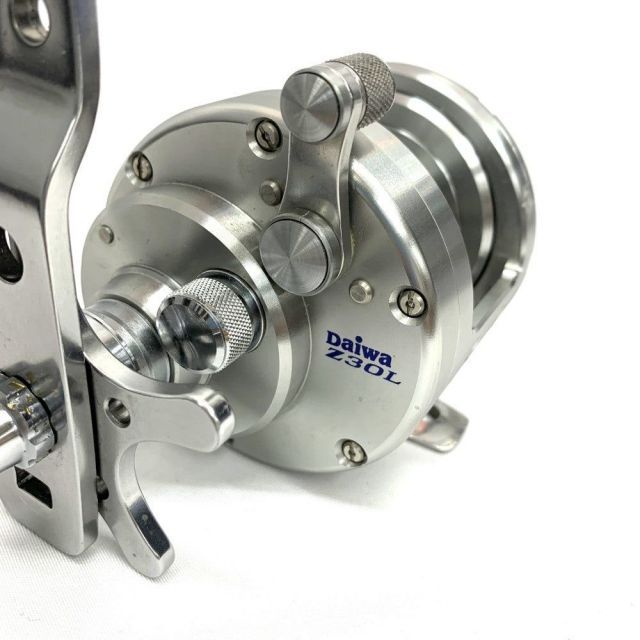 Daiwa SALTIGA-Z 30 ベイトリール Daiwa SALTIGA Z 30 Right Handle Baitcasting Reel Big Game