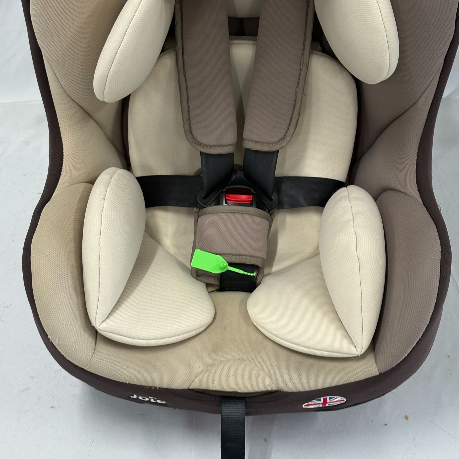 【美品】カトージ　joieチルト チャイルドシート ベージュブラウン　モカ カトージ チルト Joie チャイルドシート ベージュブラウン モカ