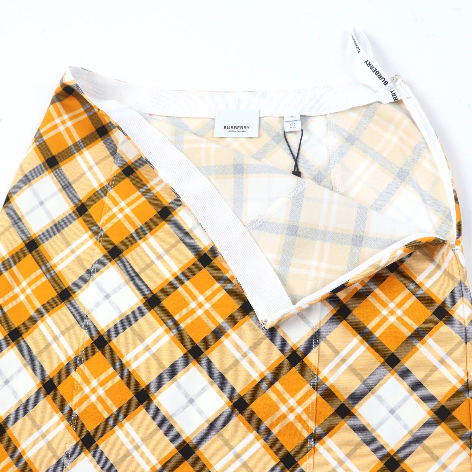 未使用品☆BURBERRY バーバリー 8037437 チェック柄 膝丈 タイト