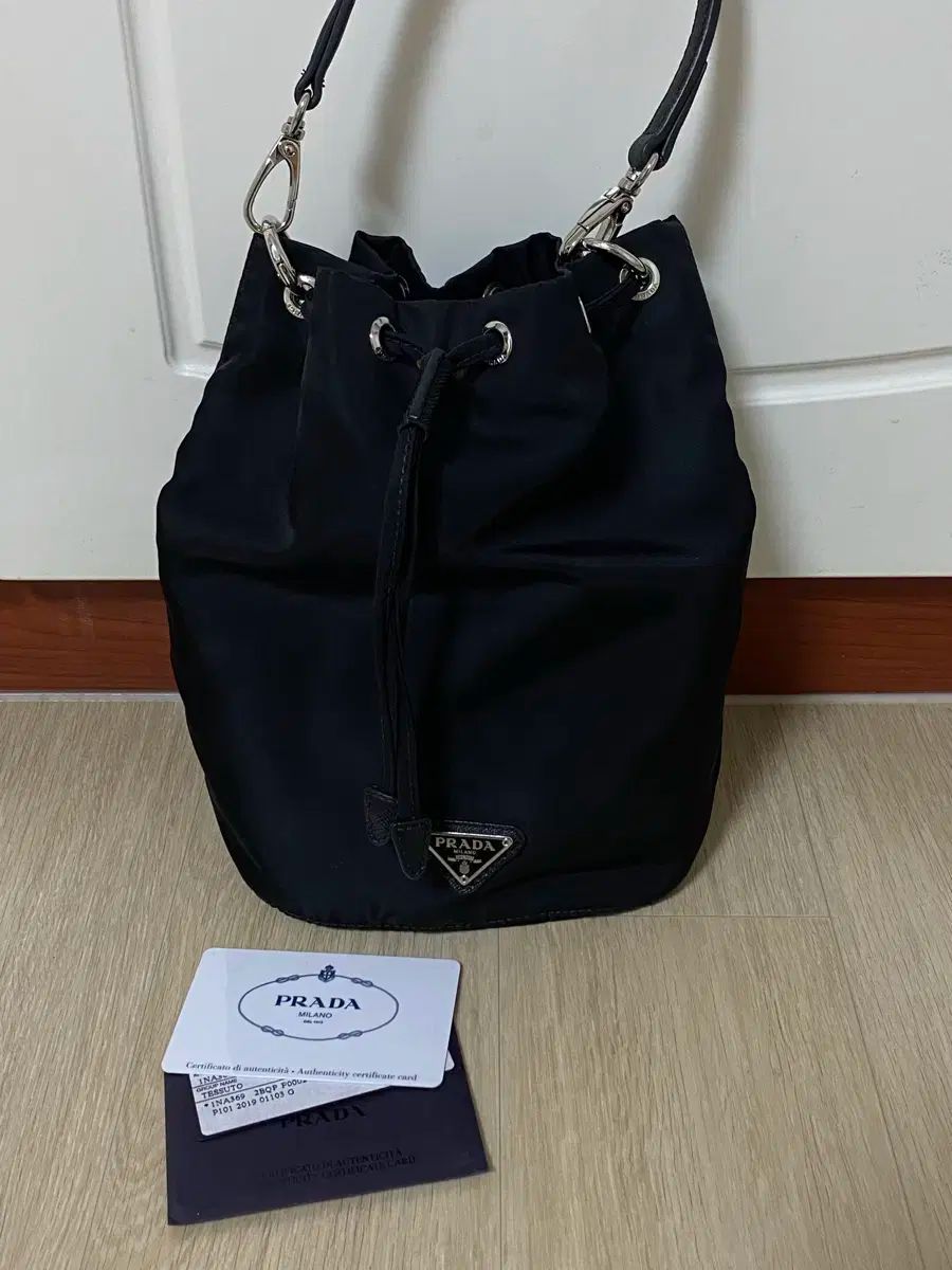 PRADA プラダ バケットバッグ ポーチ 巾着 バッグ ストラップ インナーバッグ O
