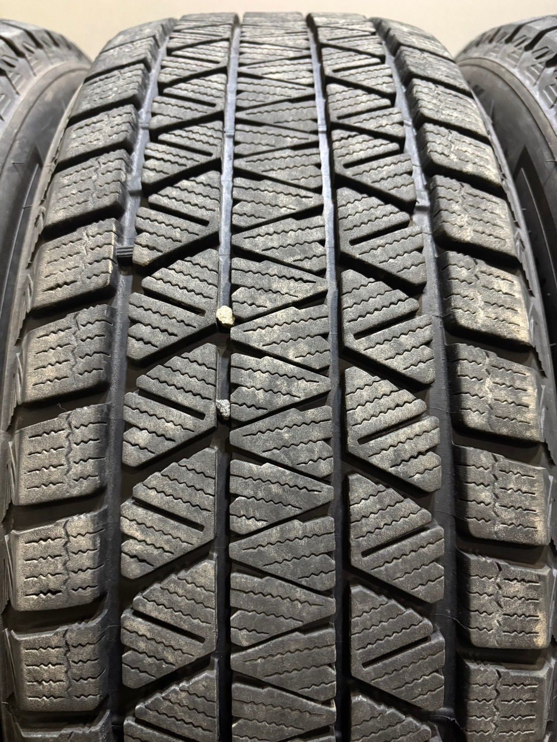 スタッドレス