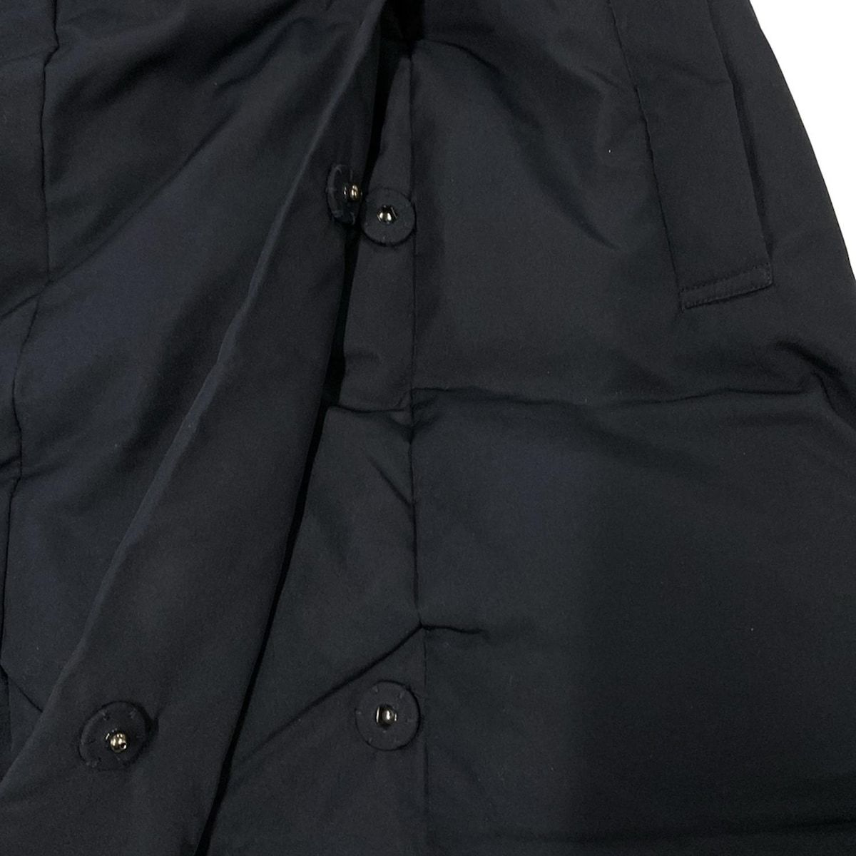 美品theory luxe ダウンジャケット　サイズ38 theory luxe(セオリーリュクス) ダウンコート サイズ38 M