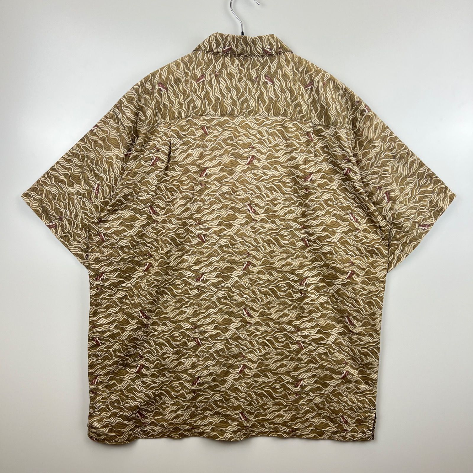 00s patagonia 波模様 アロハシャツ 魚　ヴィンテージ 00s patagonia 波模様 アロハシャツ 魚 ヴィンテージ - メルカリ