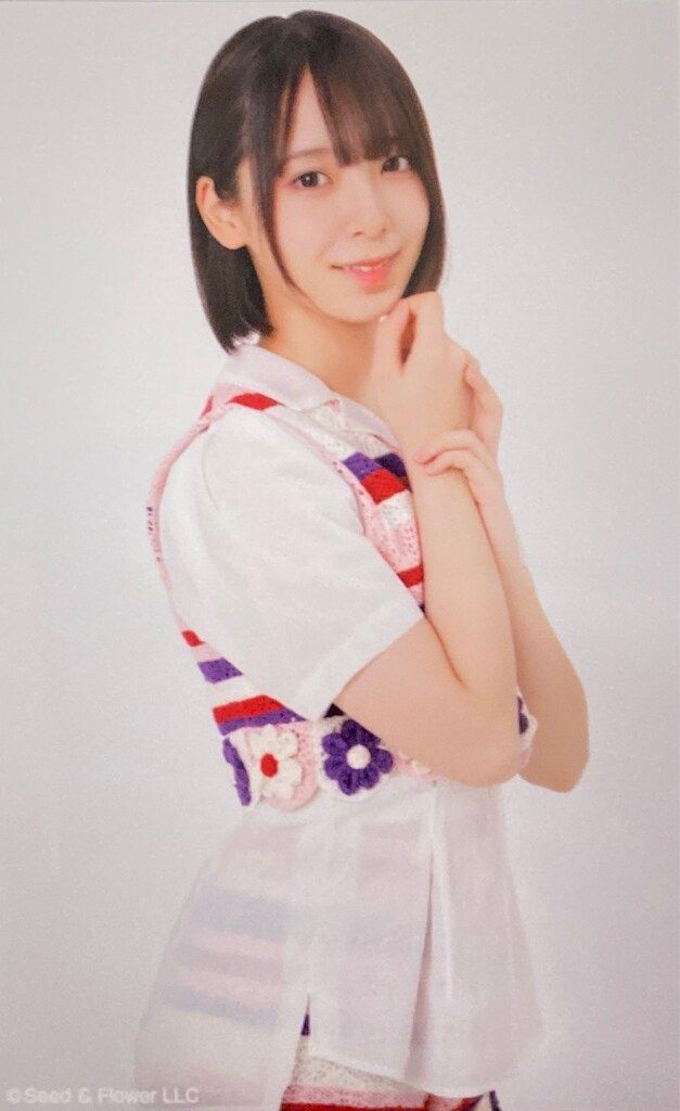 渡辺莉奈（日向坂46）限定特典ポストカード付き＋抽選で直筆