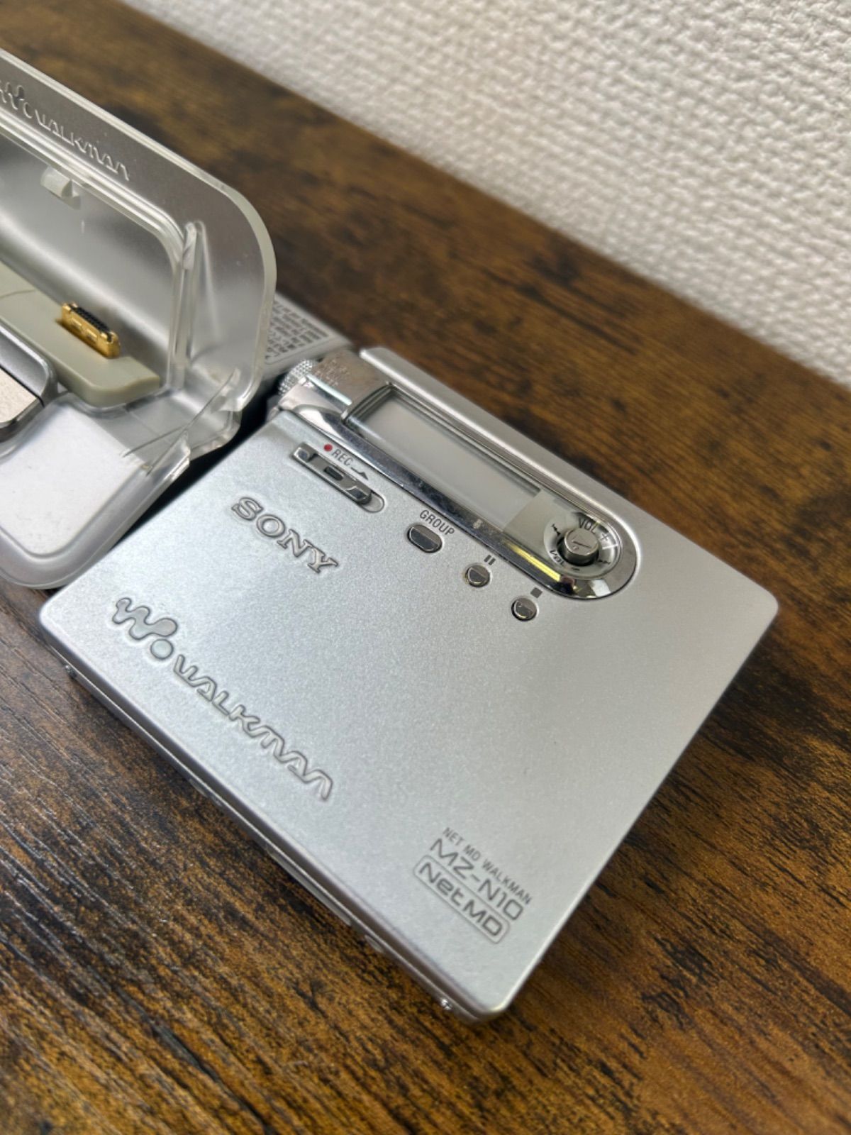 動作未 SONY