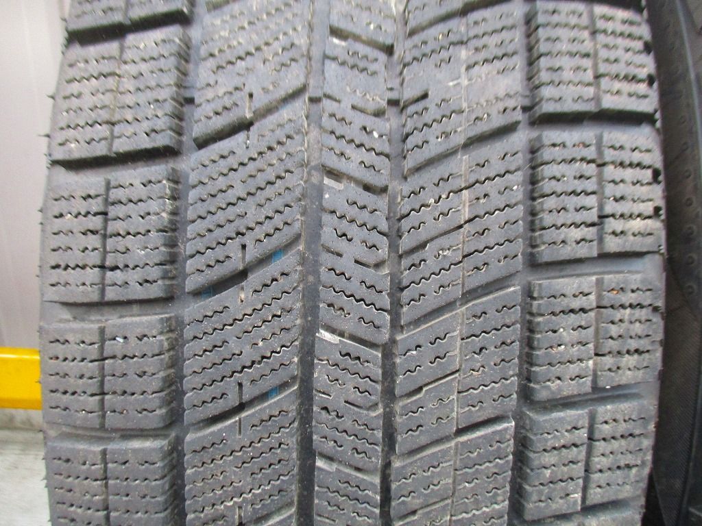 215|65R16 98Q ナンカン ICE ACTIVA AW-1 スタッドレス 4本 送料込 T60890825 インボイス領収書発行