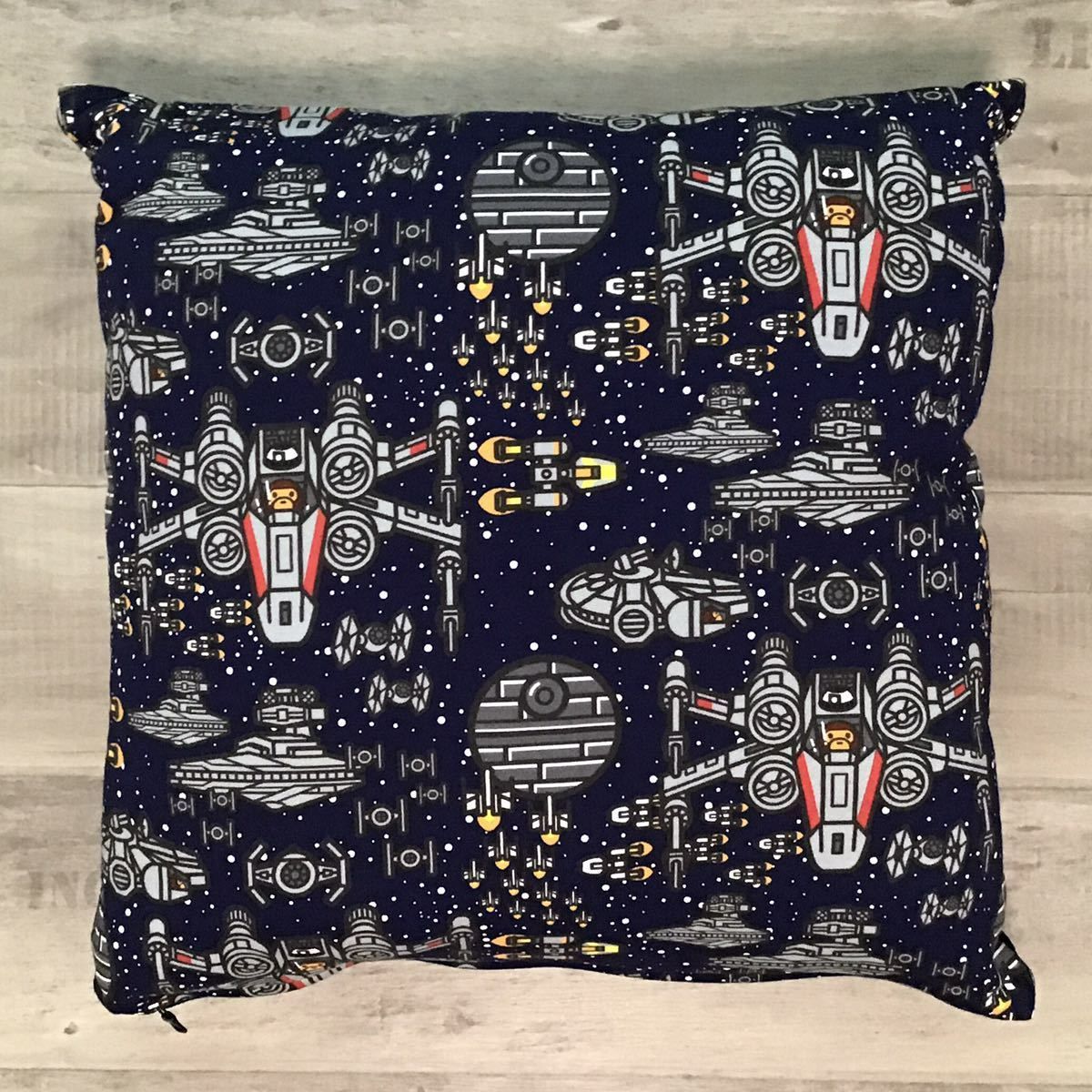 ☆新品☆ スターウォーズ × BAPE マイロ Galaxy X-wing クッション a