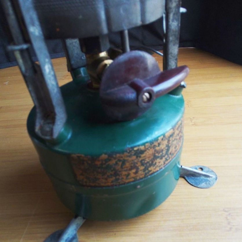 米軍放出品】GIストーブM1950 民生モデル(Coleman) 未使用品 米軍放出品】GIストーブM1950 民生モデル(Coleman) 未使用品