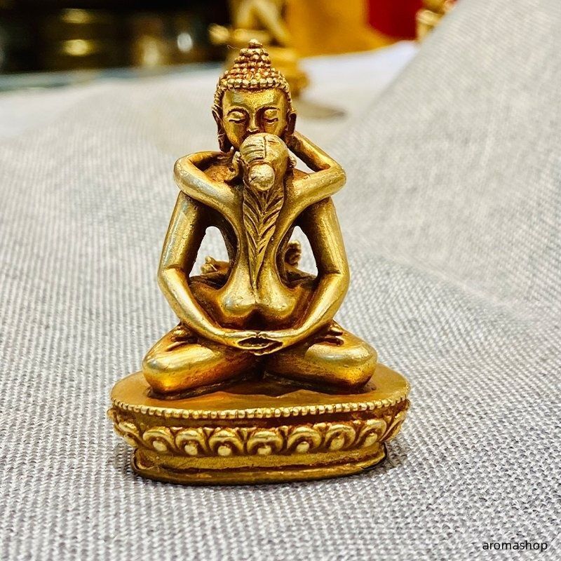 古玩芸品白銅宗喀巴仏像置物インテリア置物 歓喜仏 仏像 双修仏像 双身像 蔵バラク 蔵伝 秘仏 密宗 明王