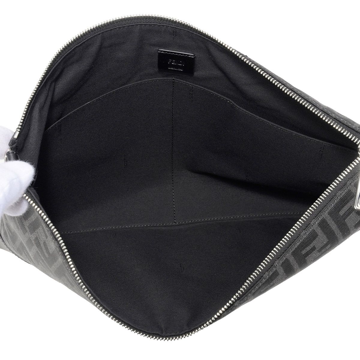 FENDI ブラック ショルダーバッグ FFロゴ 新品 フェンディ FENDI ショルダーバッグ FFロゴ ブラック