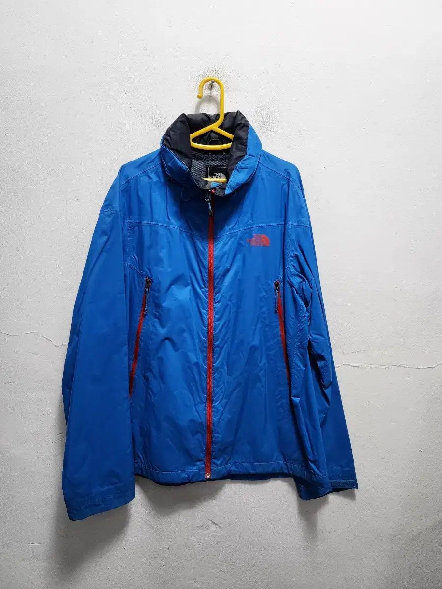 THE NORTH FACE(ザノースフェイス) 青 ウインドブレーカー