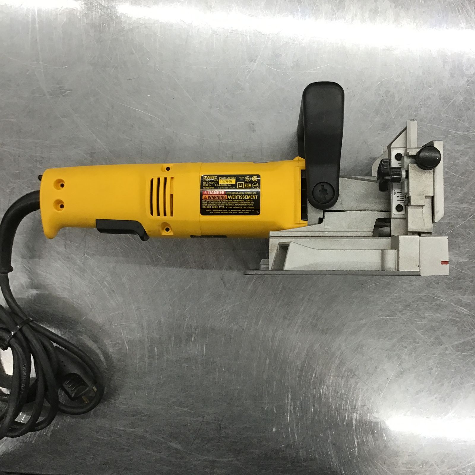 DEWALT ビスケットジョイナーDW682