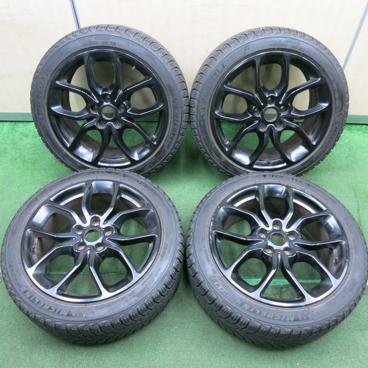 *送料無料* バリ溝！21年！9分ルノー メガーヌ RS 純正 225/45R18 スタッドレス ミシュラン X-ICE SNOW 18インチ PCD114.3/5H4070201HAス
