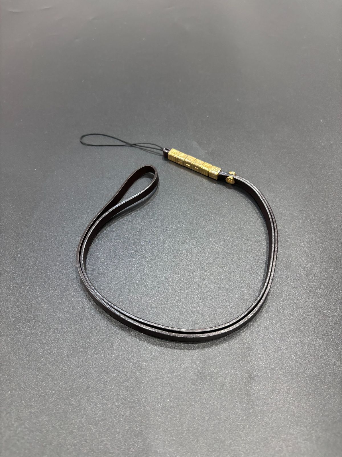 ショルダーストラップ