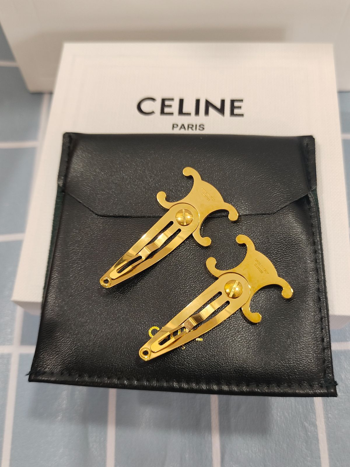 SALE～celine(セリーヌ)　ヘアピン　二点セット　ゴールド　ファッション超極美品📣即購入OKレディース用ヘアアクセサリー