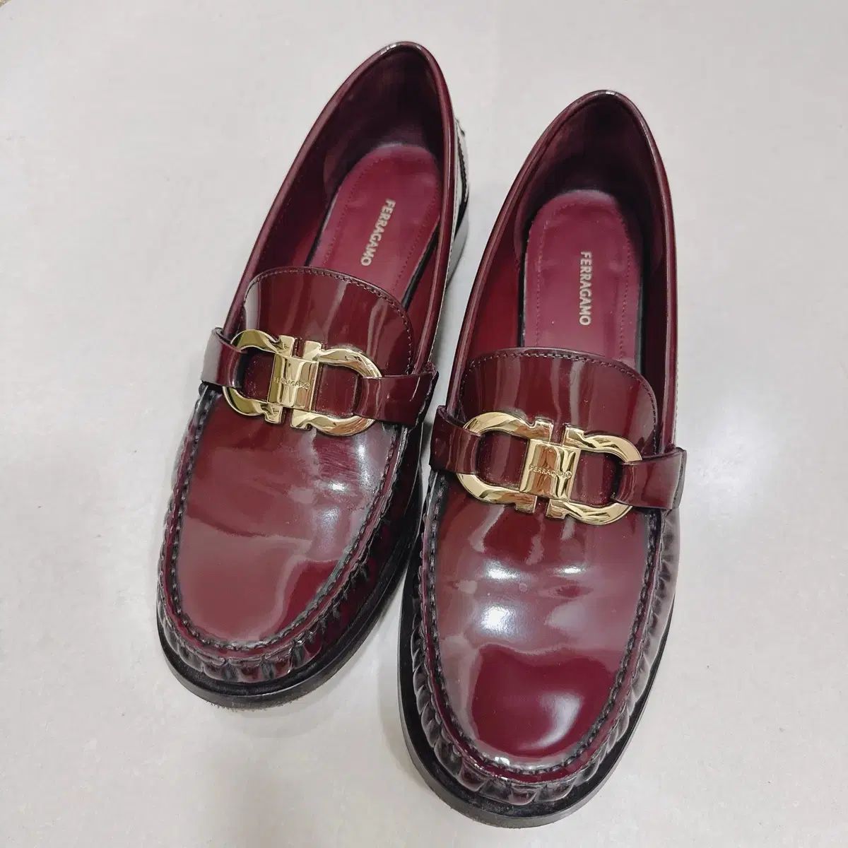 FERRAGAMO フェラガモ
