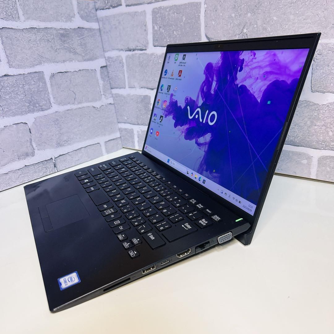 【月末特価】超美品 バッテリー9h レッツノート 第8世代 設定済 ノートPC 月末特価❗】 オフィス付 レッツノート 美品 バッテリー9時間 i5