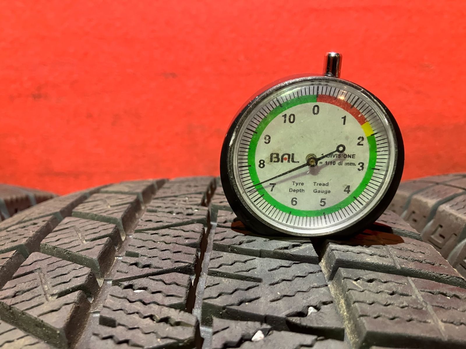 スタッドレスタイヤ