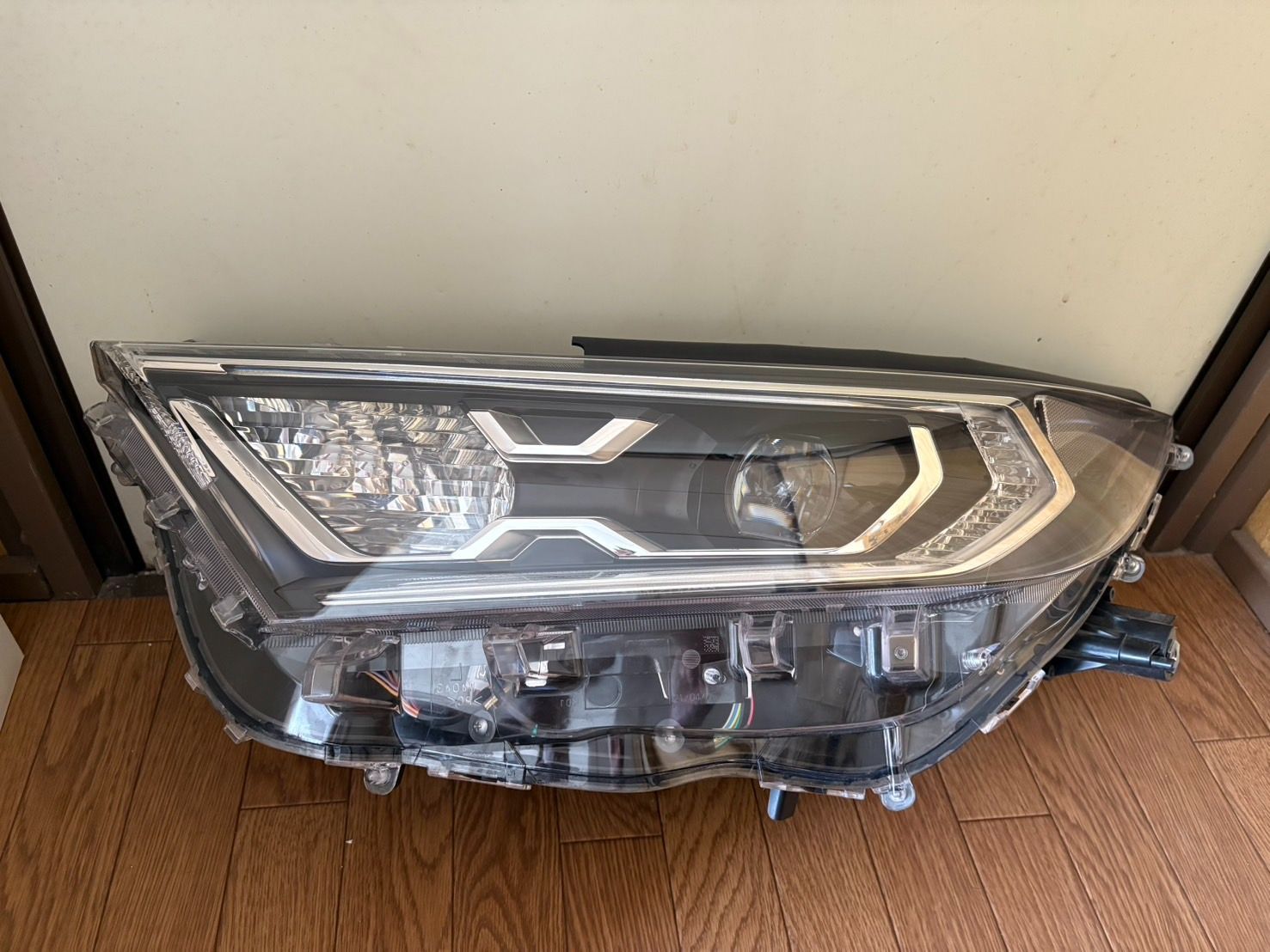 トヨタ・ＲＡＶ４ 左ヘッドライト USヘッドライト 2019-2021トヨタRAV4ブラックベゼルLEDヘッド