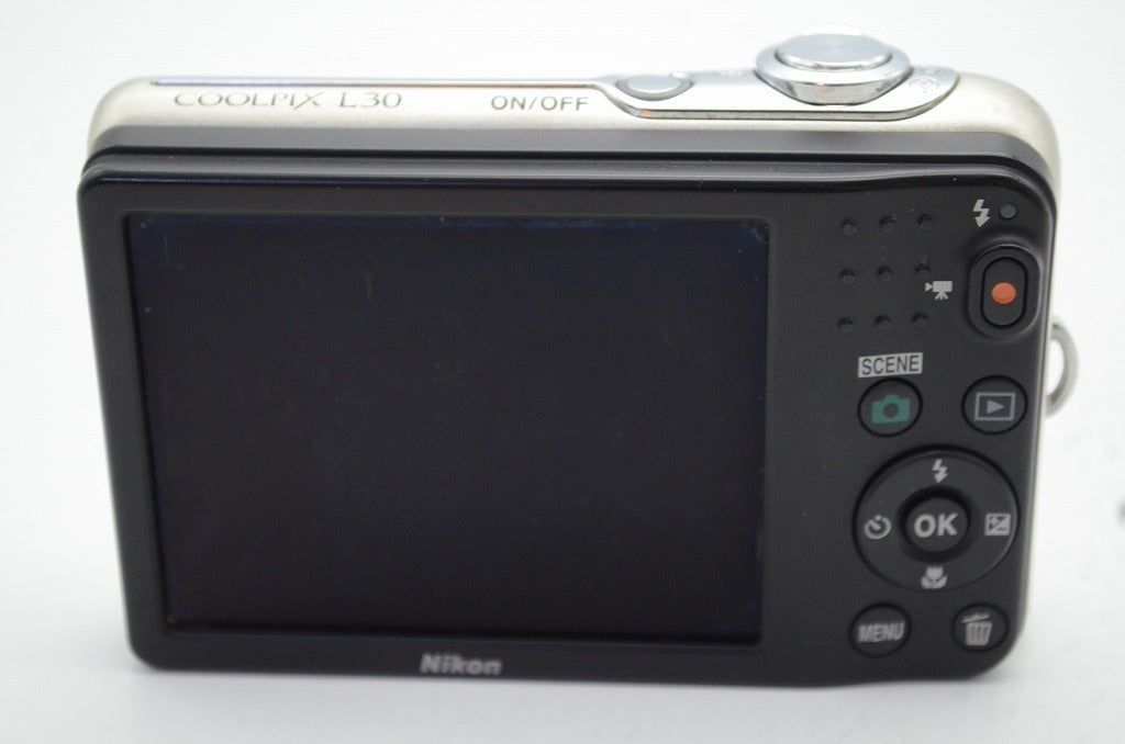 カメラ Nikon ニコン COOLPIX L30 コンパクトデジタルカメラ シルバー