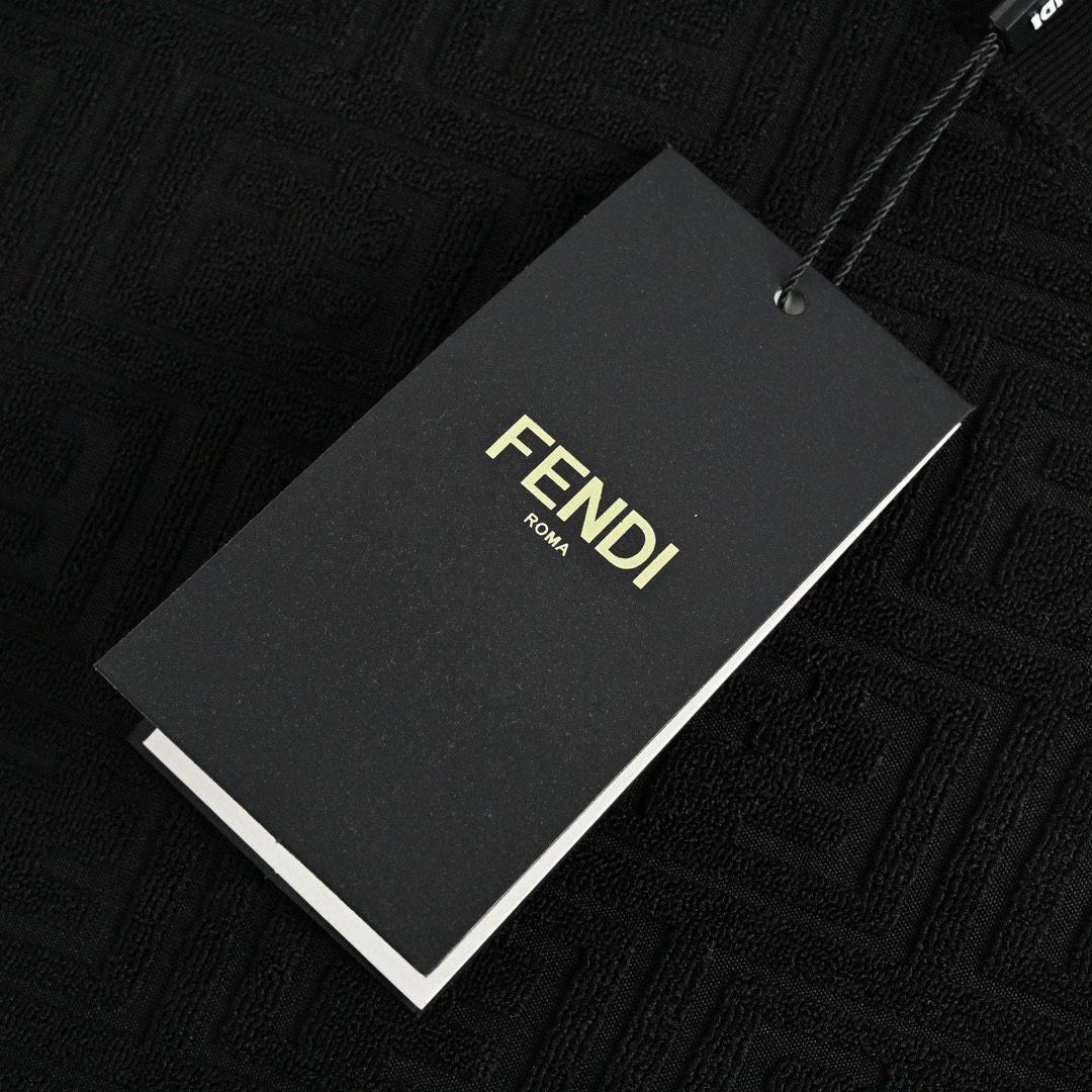 FENDI フェンディ 25SS レッドビスコース ジャカード Tシャツ 今日特価】Fendi / フェンディ 25ss ダブル F タオルジャカード