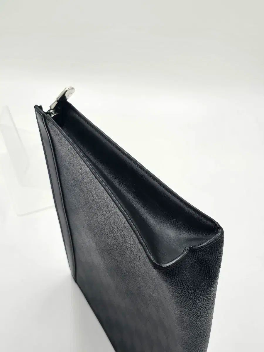 Vuitton