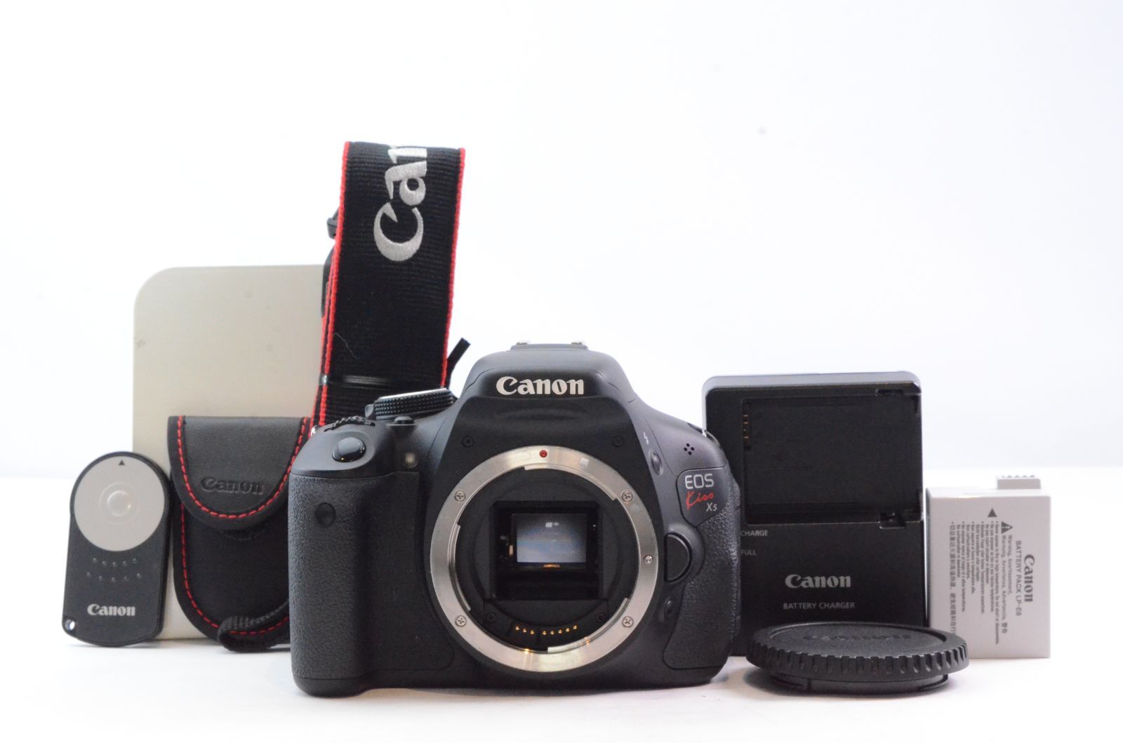 オファー キヤノン Canon EOS Kiss X5 ボディ デジタル 一眼レフカメラ 【】 Canon EOS Kiss X5 デジタル一眼レフ