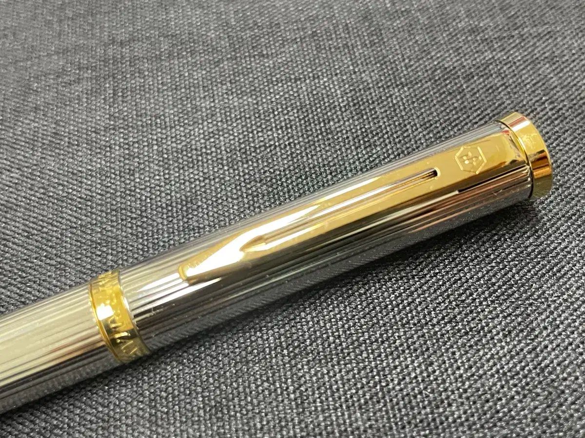 ウォーターマン 万年筆 プリフェース シルバー - ゴールド 18 K M ニップ