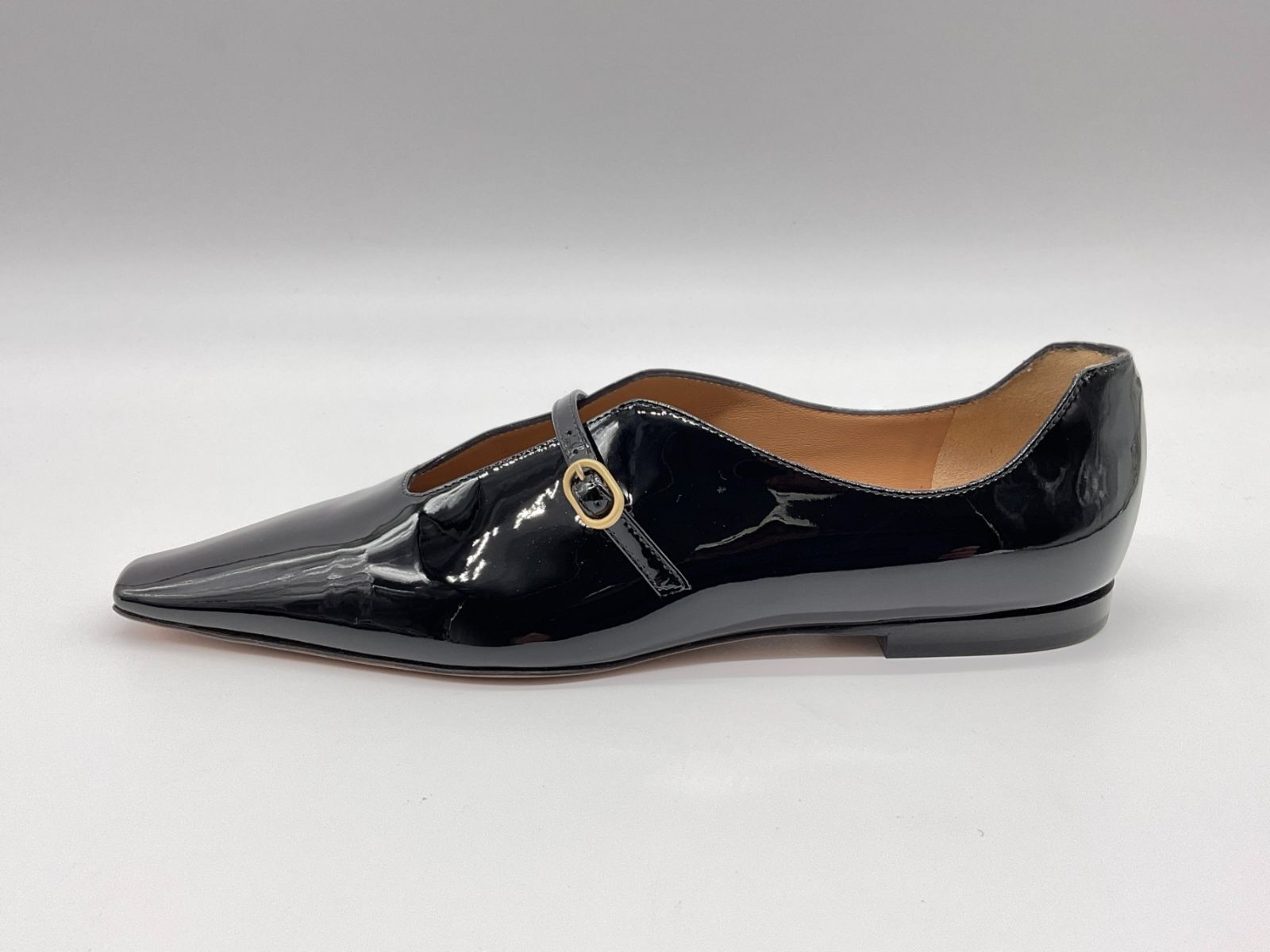 美品 PELLICO ペリーコ DAMA フラットパンプス 37 ブラック 新品 PELLICO ペリーコ 37 NERO/ブラック DAMA FLAT パテント