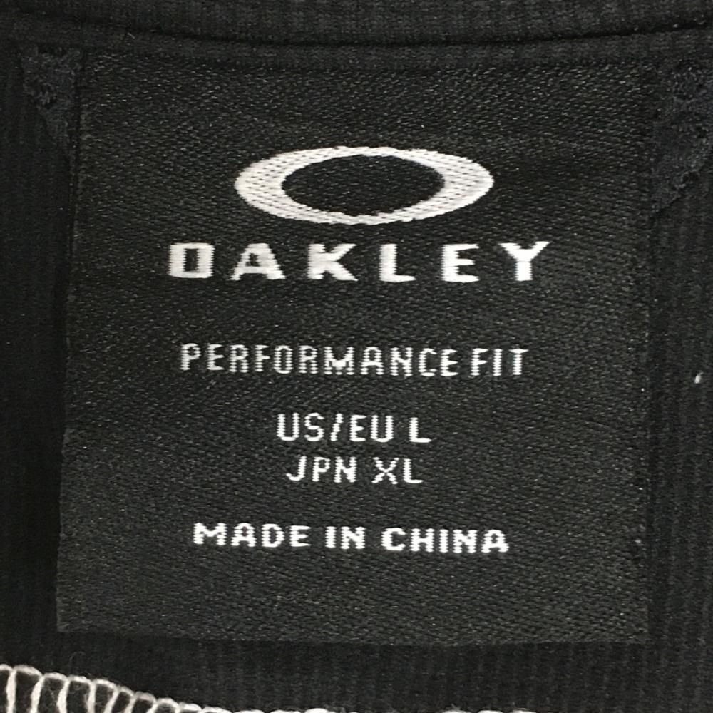 Oakley - 【超美品】オークリー 半袖ハイネックシャツ 黒×白 一部メッシュ調 ティー装着可  メンズ XL ゴルフウェア 2024年モデル Oakley Oakley - 【超美品】オークリー 半袖ハイネックシャツ 黒×白 一