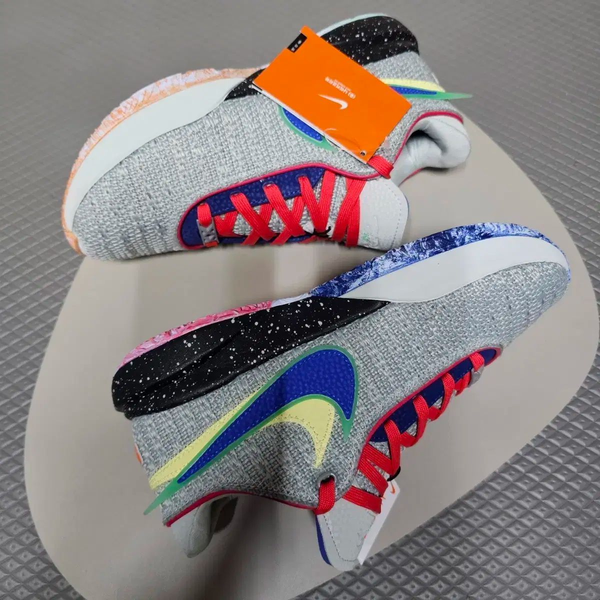 NIKE ナイキ レブロン 20 EP メンズスニーカー 250 メンズスニーカー