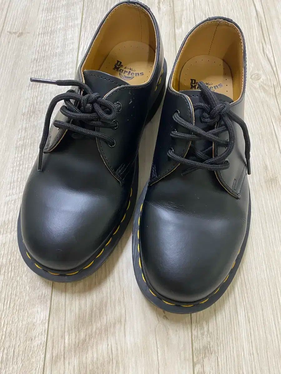 DR. MARTENS ドクターマーチン 1461 3 笏 スムース 240