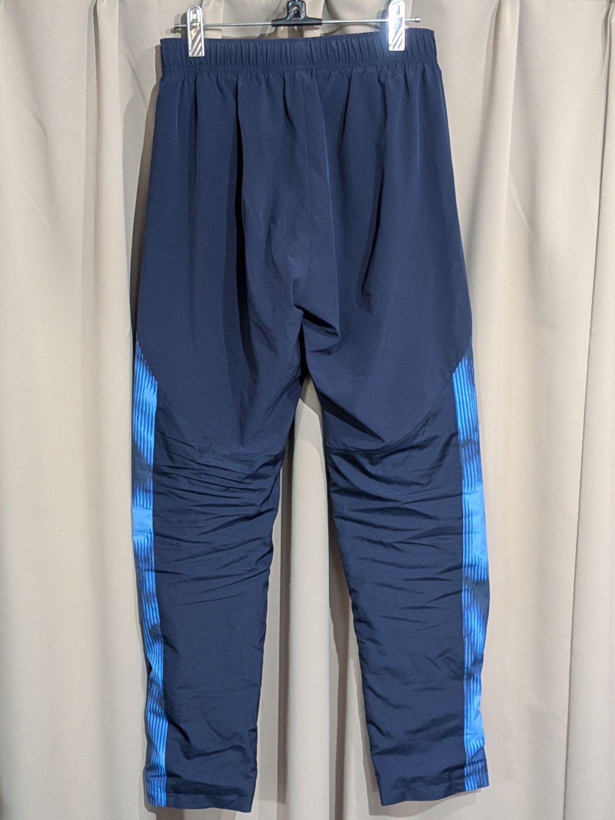 アンダーアーマー UNDER