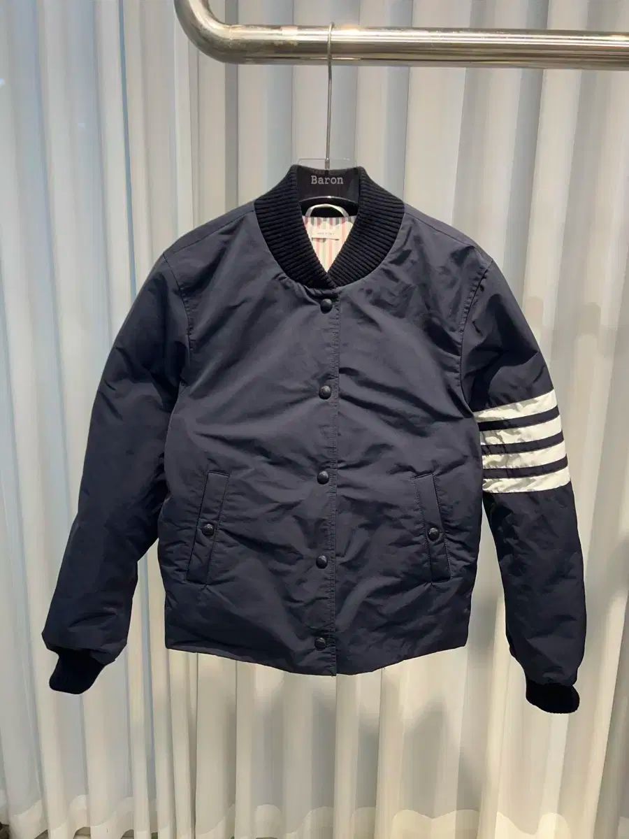 【送料&関税込】Thom Browne Down Jacket Thom Browne hooded quilted down jacket men - Glamood Outlet