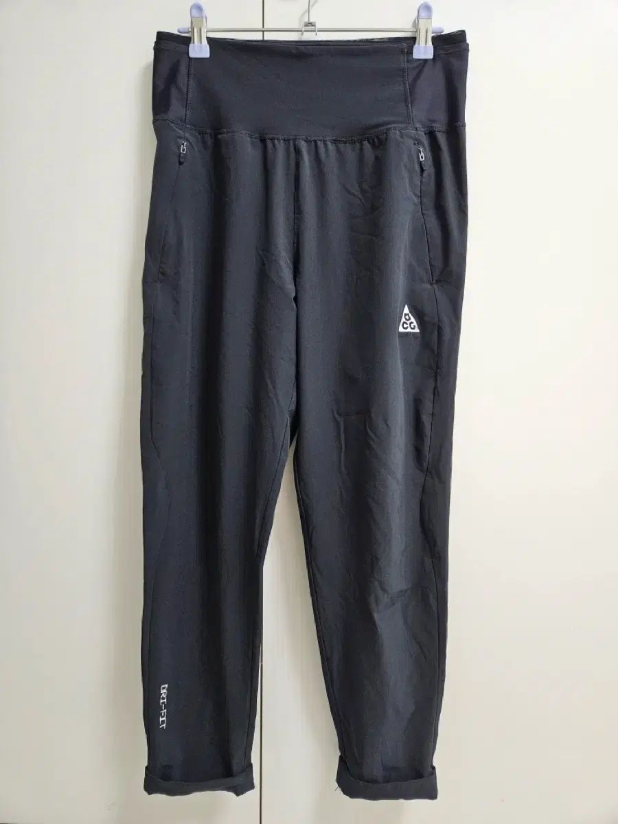 NIKE ナイキ レディース ACG ニュースと パンツ