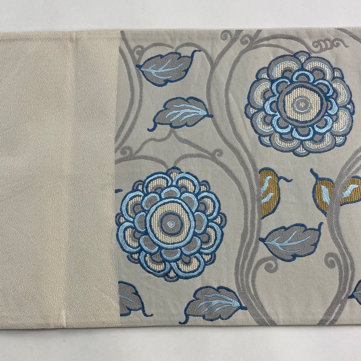 袋帯 秀品 花唐草 刺繍 灰色 六通 正絹 【中古】 - メルカリ