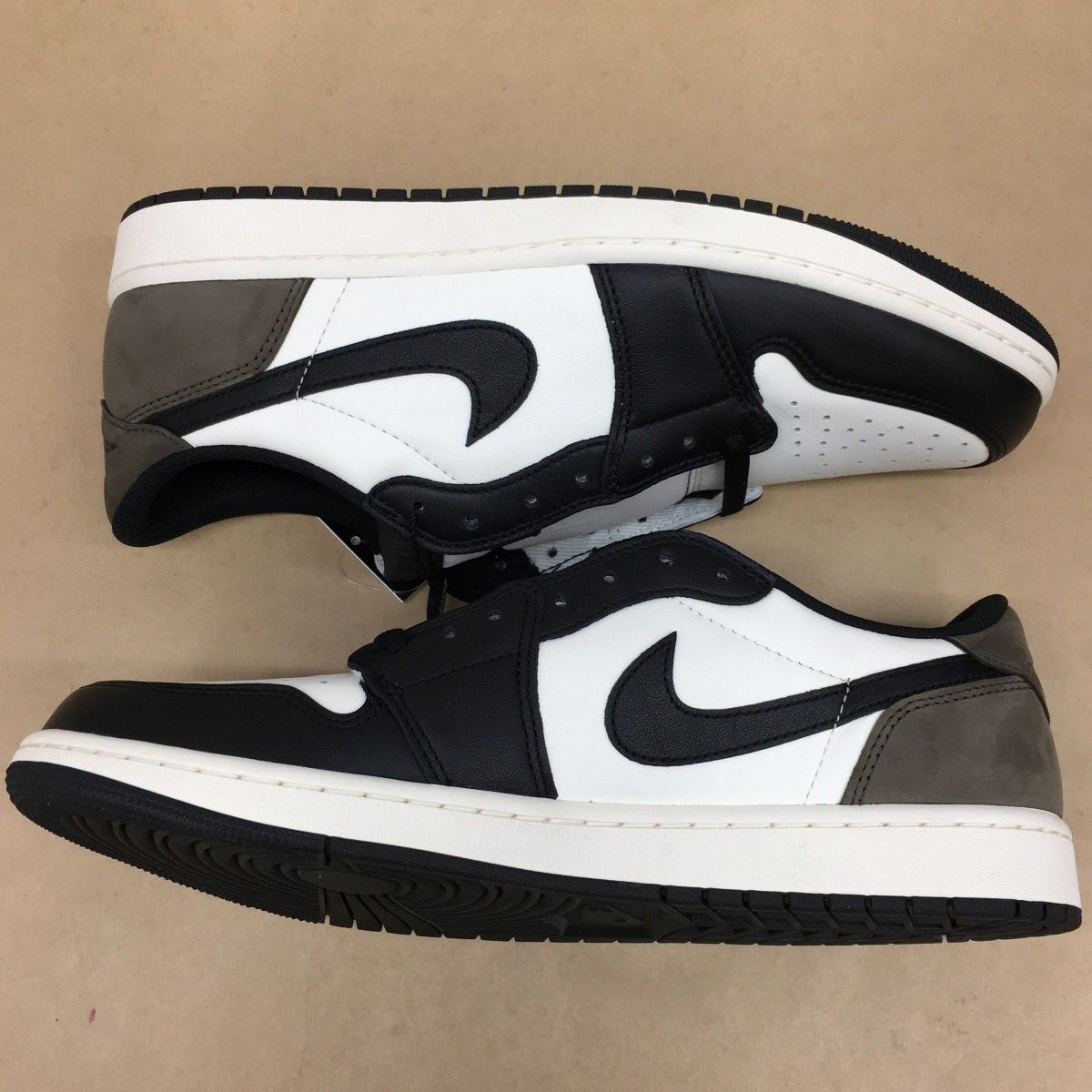 未使用 NIKE AIR JORDAN 1 RETRO LOW OG Mocha CZ0790-102 サイズ30cm 