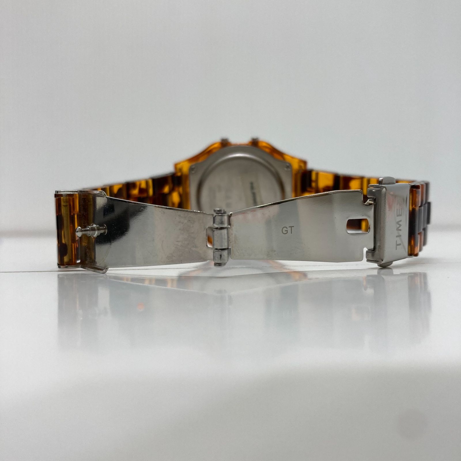 TIMEX x BEAMS / 別注 Classics Digital Tortise shell TW2U79700 