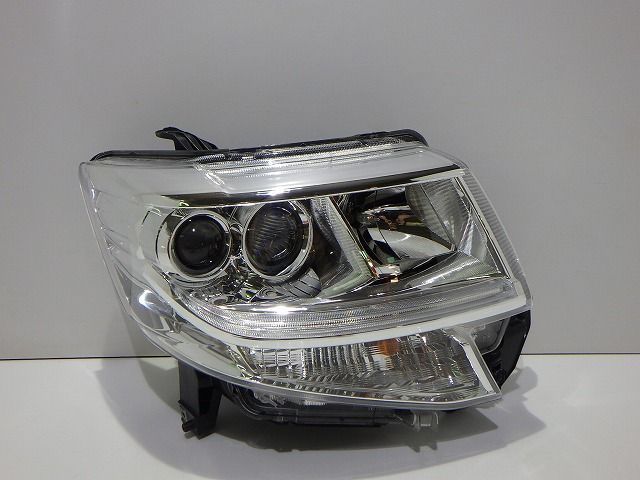 タントカスタム 右ヘッドライト LED LA600S LA610S 前期 100-51392 11 コーティング 81145-B2030 比較的 251004084