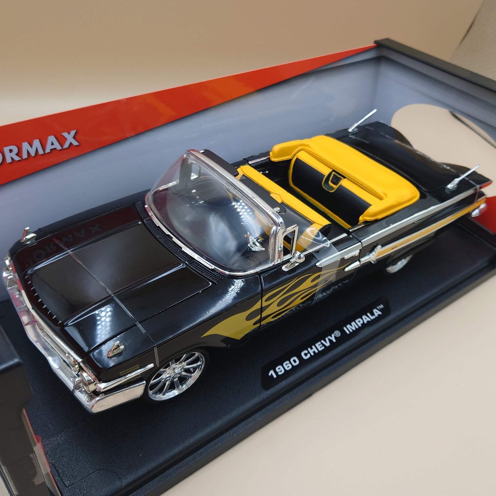 1/18 シェビーインパラ 1960 ブラック/フレーム 1960 MM製 1/18 シェビーインパラ 1960 ブラック/フレーム Chevy Impala