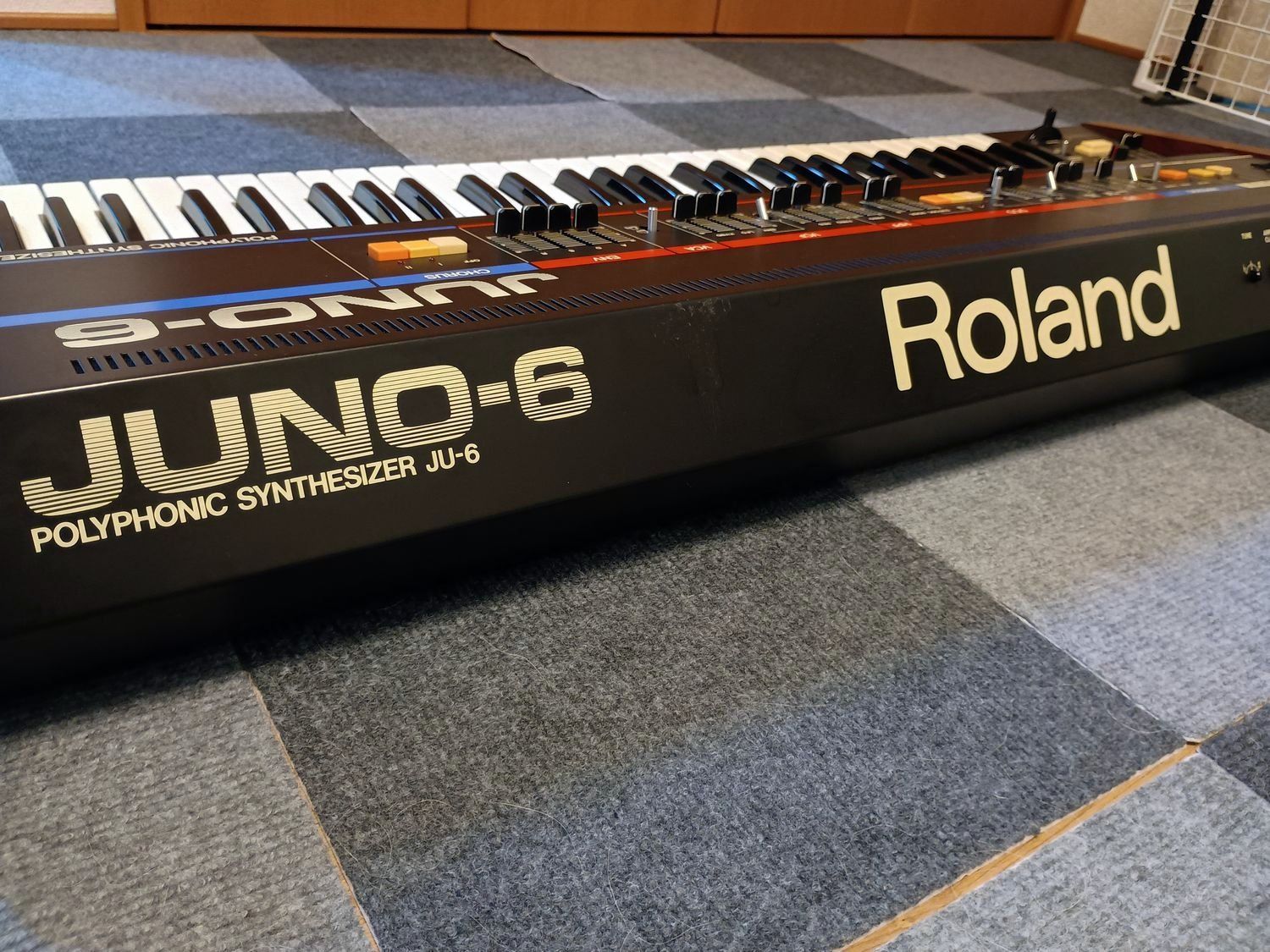 整備済み】Roland JUNO-6 - メルカリ