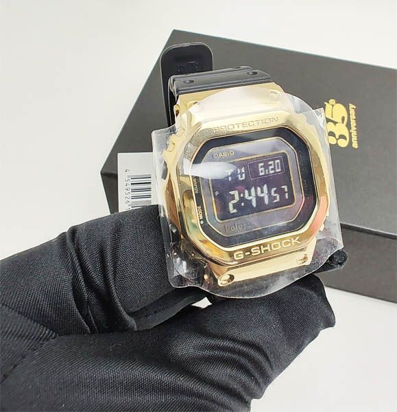 【新品】カシオ　G-SHOCK　腕時計　世界限定700本　35周年記念　Gショック カラー コラボモデル　GMW-B5000KL-9JR