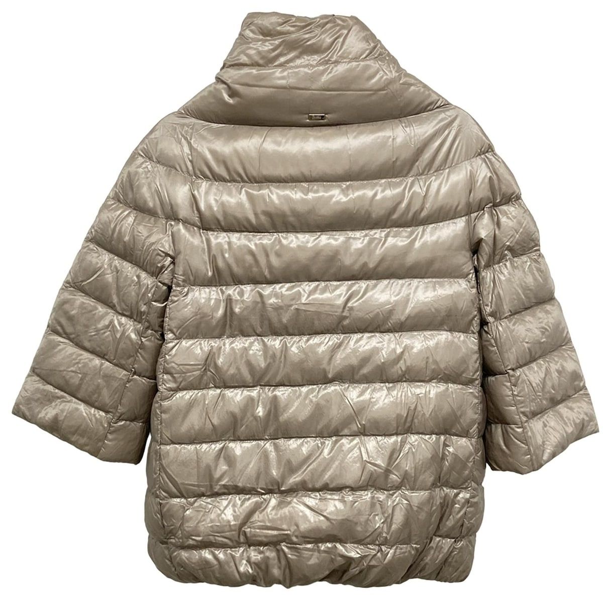 【専用】✨ ヘルノ ダウン 半袖 42 L ベージュ グレージュ ダウン90% fit=scale-down,w=1200