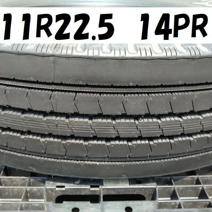 【送料込・特価商品】11R22.5  BRIDGESTONE  R225  再生・リトレッド