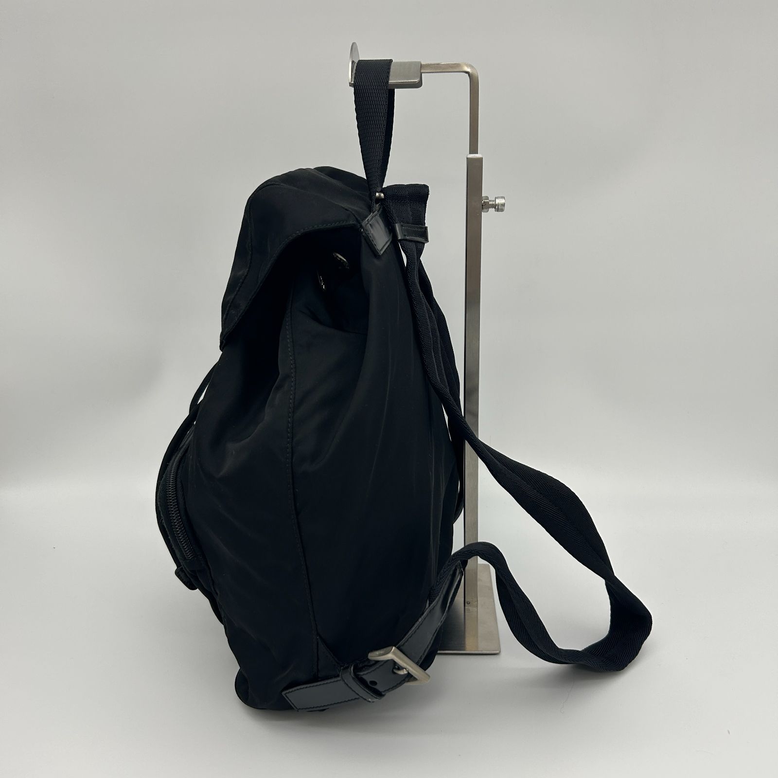 プラダ リュック・デイパック ナイロン B4650F レディース PRADA 中古