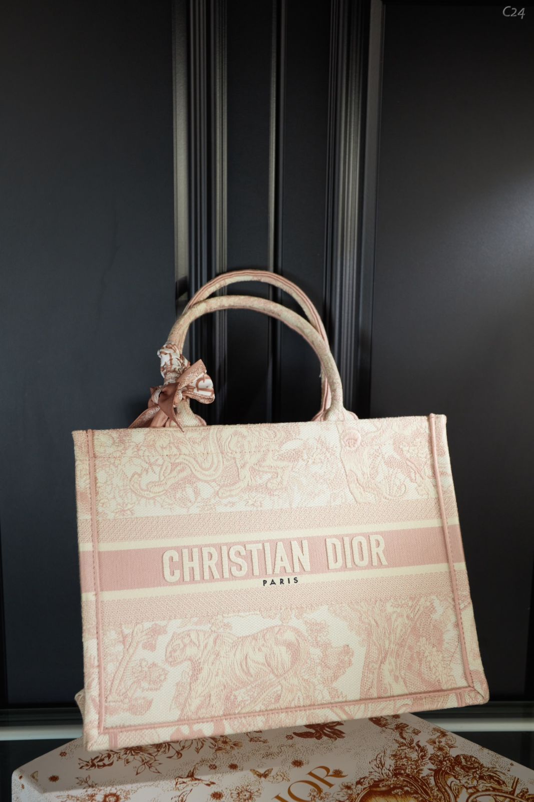 極美品 DIOR BOOK TOTE ミディアムバッグ - バッグ