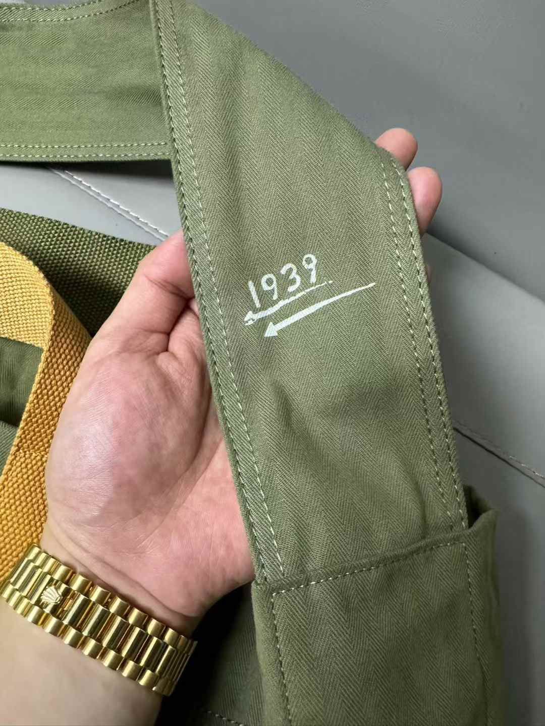 HUMAN MADE オリーブグリーン バッグ HUMAN MADE オリーブグリーン ショルダーバッグ HUMAN MADE